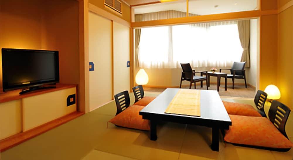 Hotel Shiroyama Югавара Экстерьер фото