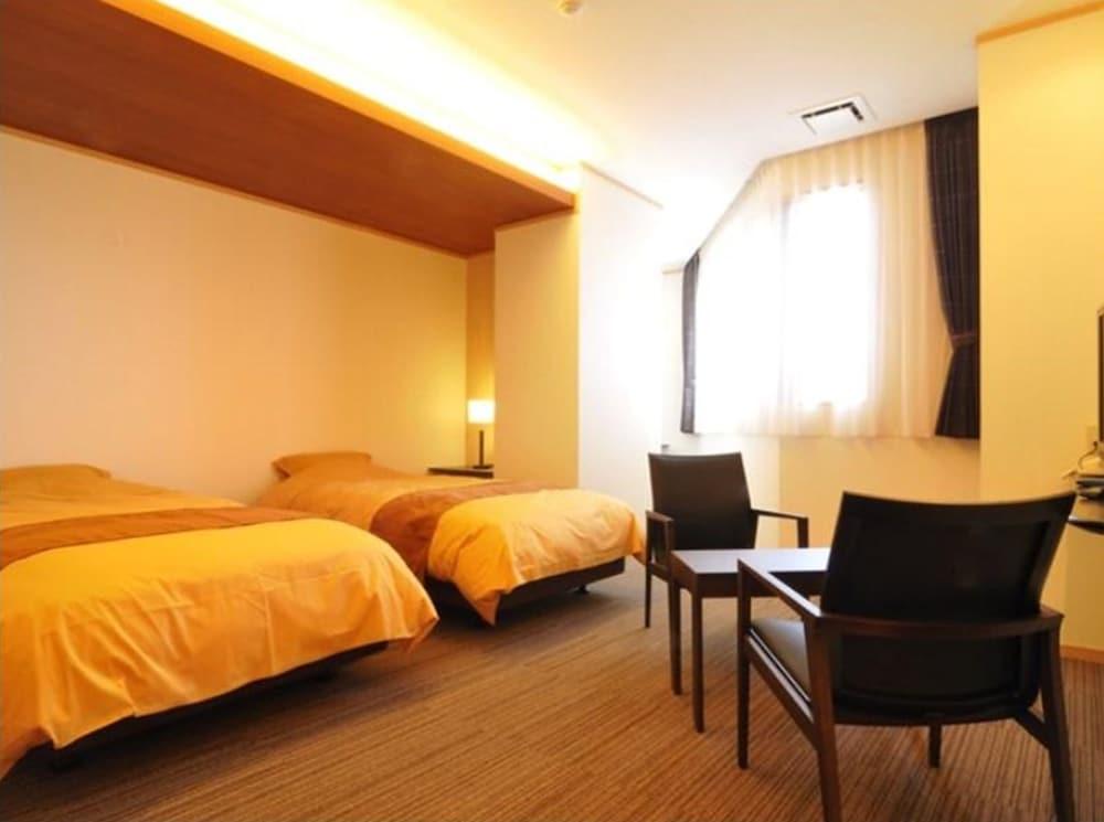 Hotel Shiroyama Югавара Экстерьер фото